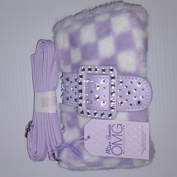 ๐บMISS GWEN's OMG ACCESSORIES Lavender & White Checkerboard Faux Fur Crossbody - Picture 7 of 9